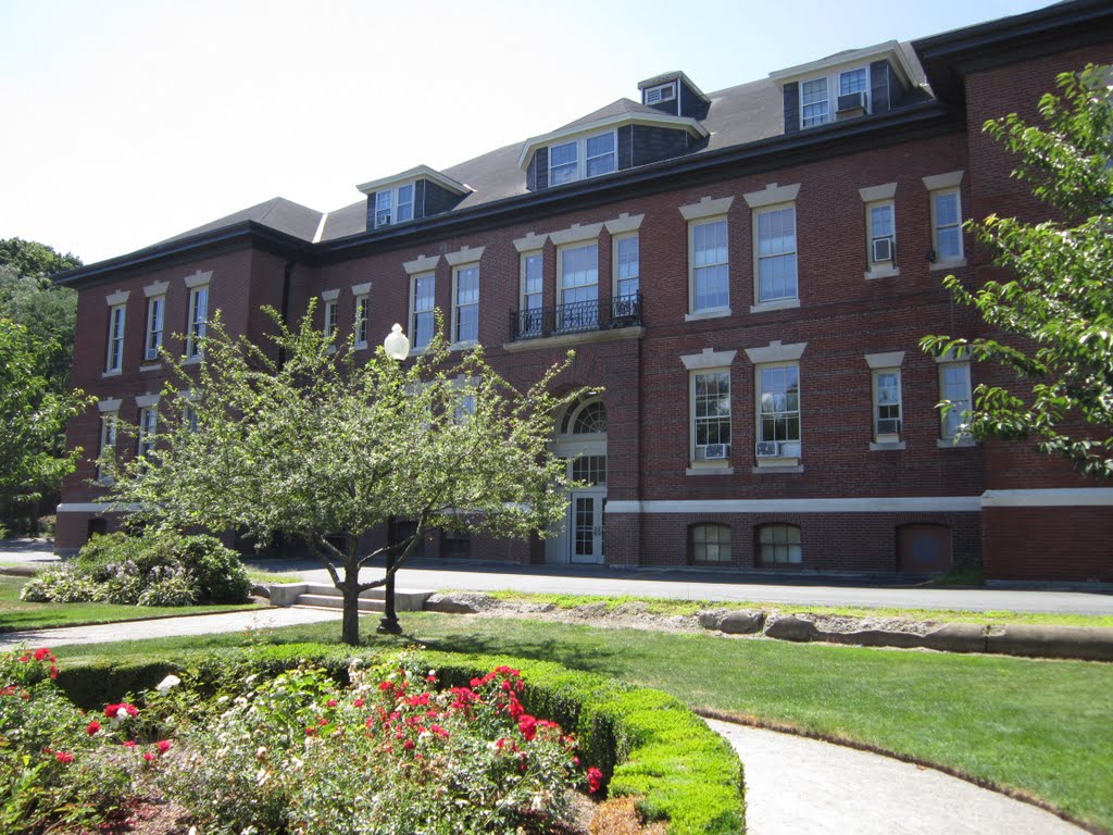 Montserrat College of Art