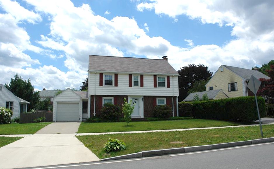 House on Washington Street - Belmont, MA