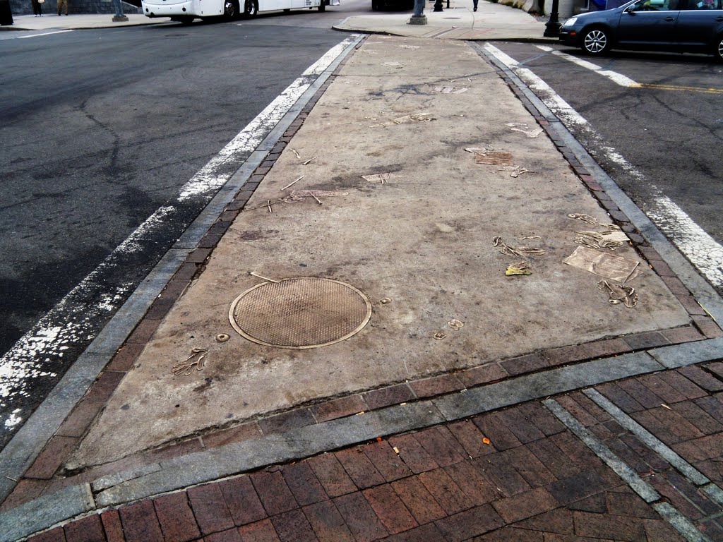 Boston - Pedestrian crossing on Hanover street - Please enlarge!