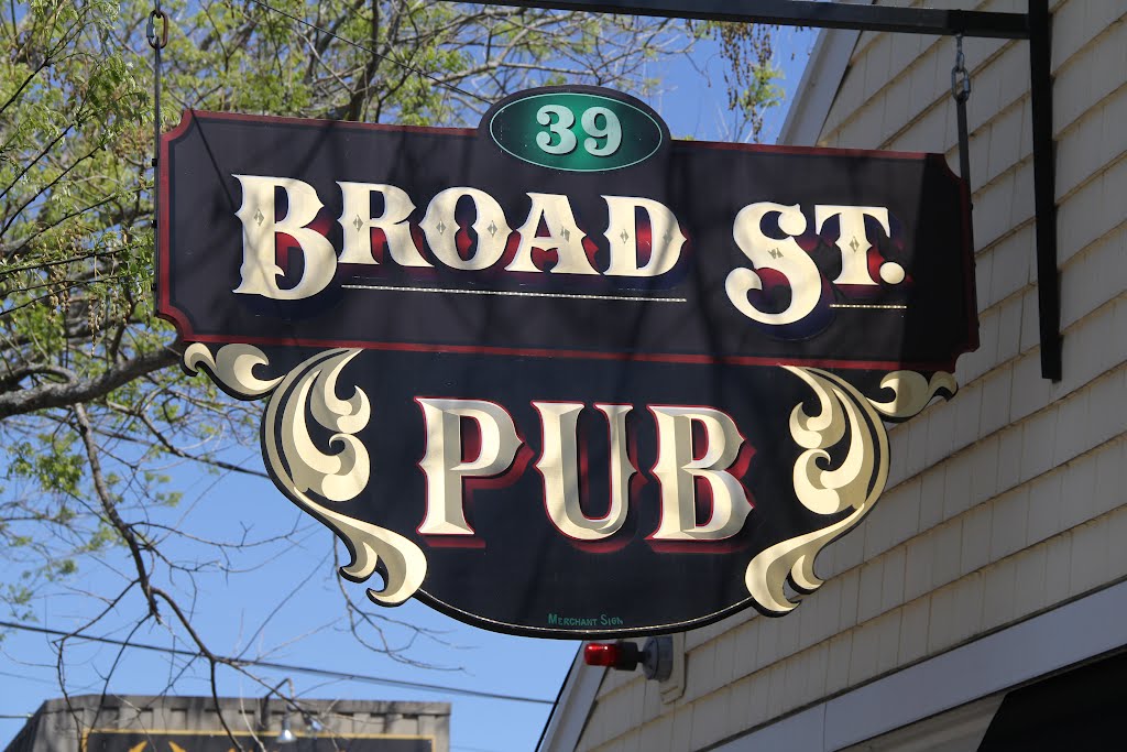 Broad Street Pub Sign