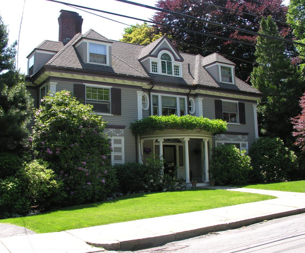 Tappan Street Colonial Revival, probably built 1893-1905