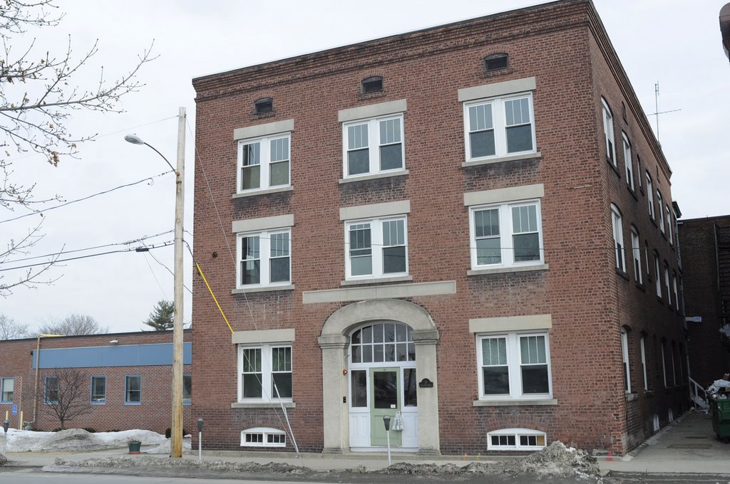 #11 Conway St