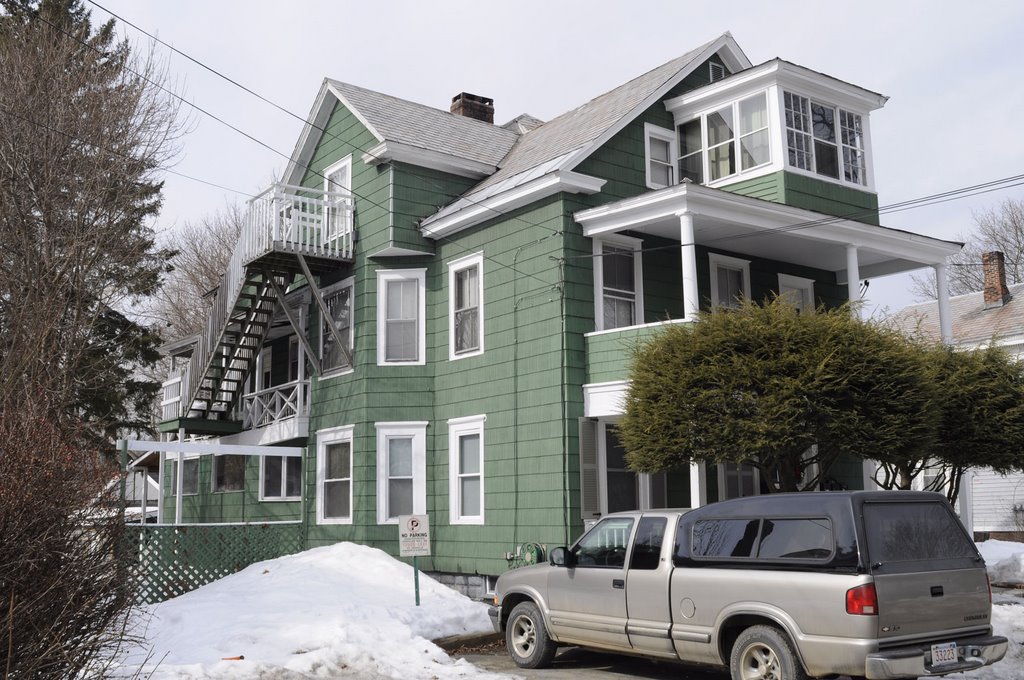 #64 Conway St