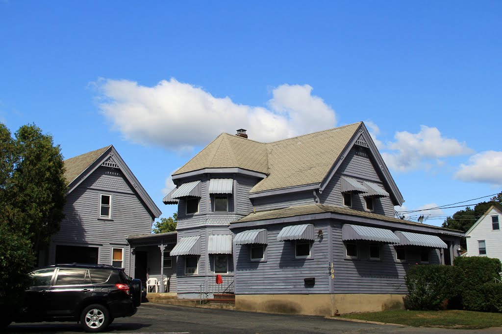Interesting House on Route 18, Bridgewater MA