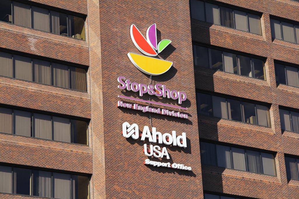 Stop & Shop Sign (Quincy MA)