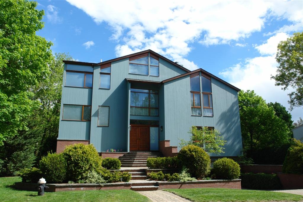 Home on Butterfield Road - Lexington, MA