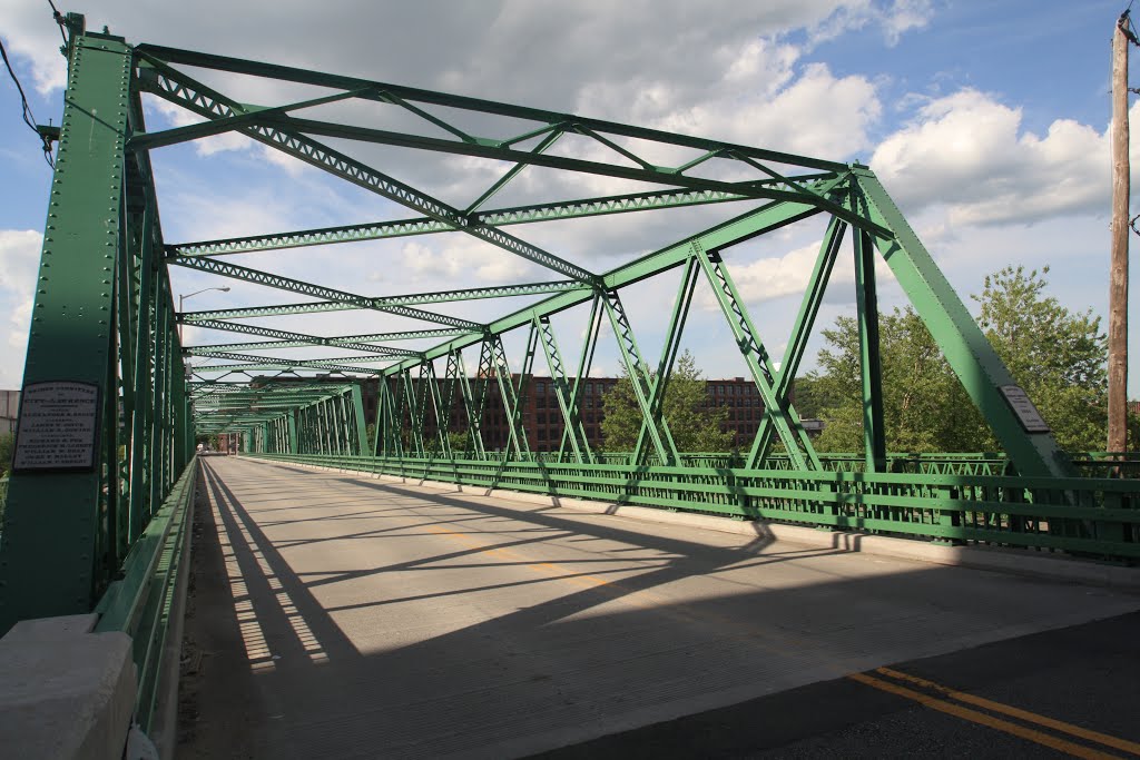 Duck Bridge 91888) Lawrence,MA