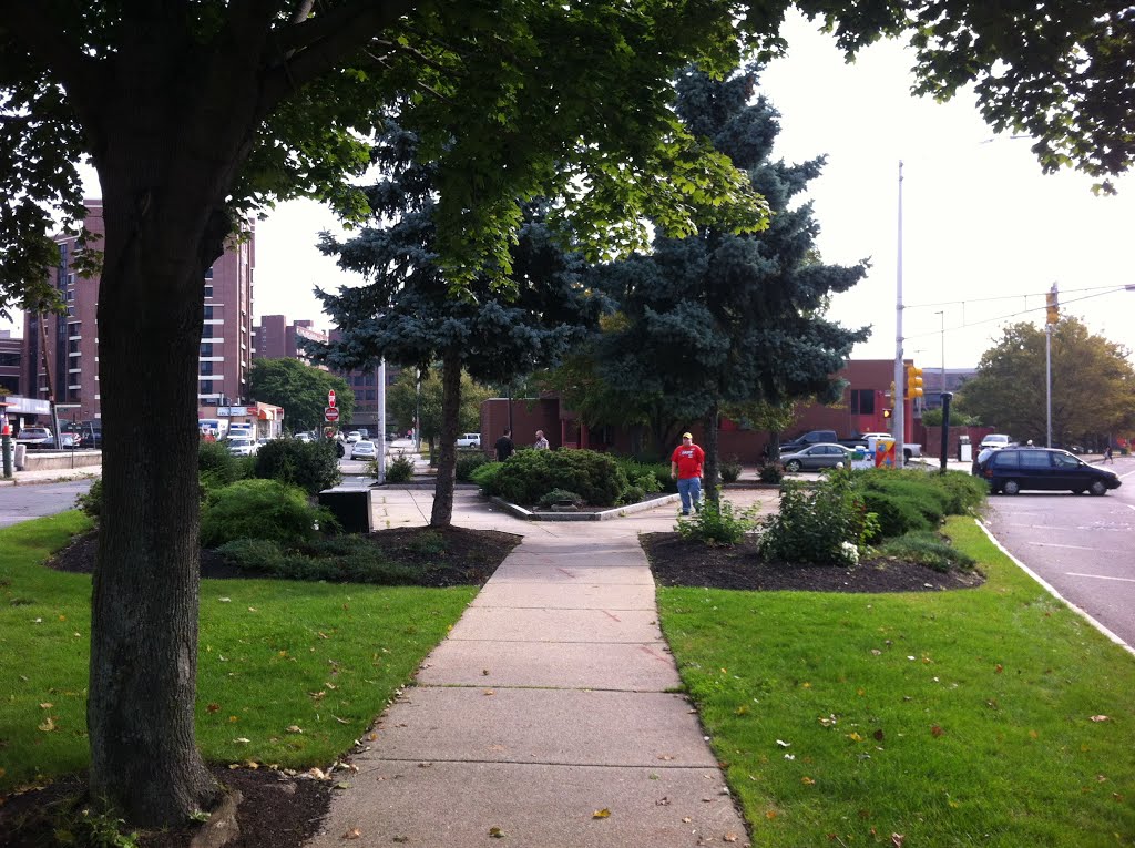 Small Park at Pleasant and Elm Street