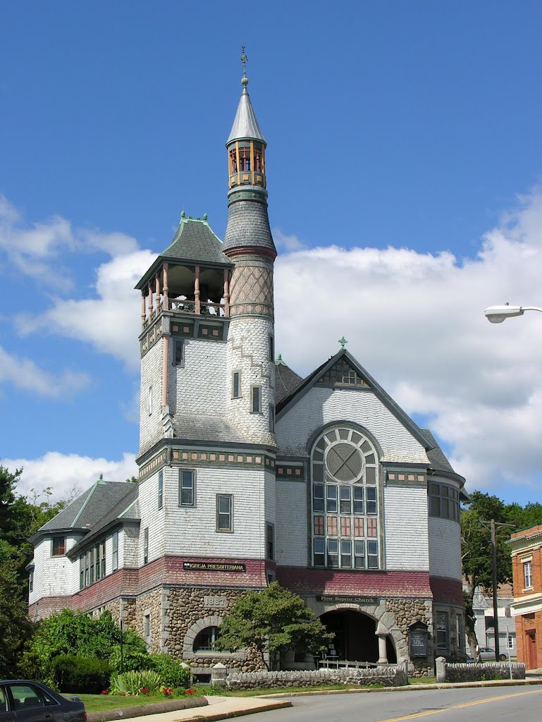 Marlborough First Baptist Church, 1887, Shingle Style Queen Anne