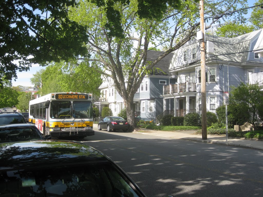 MBTA Bus @ College Ave, Somerville