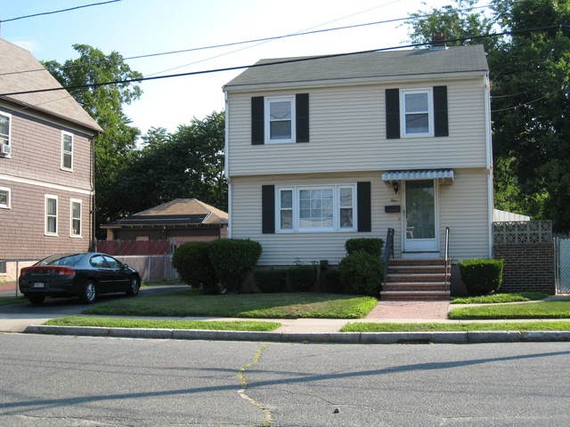 Charming House in Medford