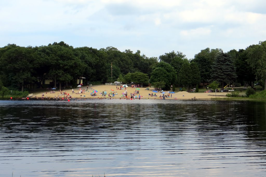 Wrights Pond Beach