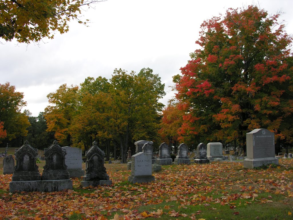 Cemetery on Pond Street, Natick, 10/7/2013