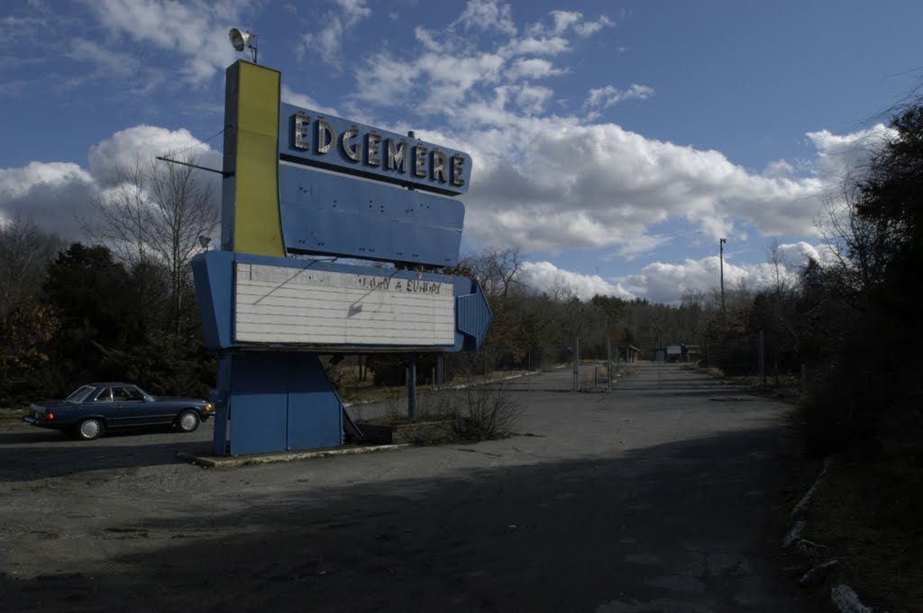 Edgemere Drive-In, Worcester, MA