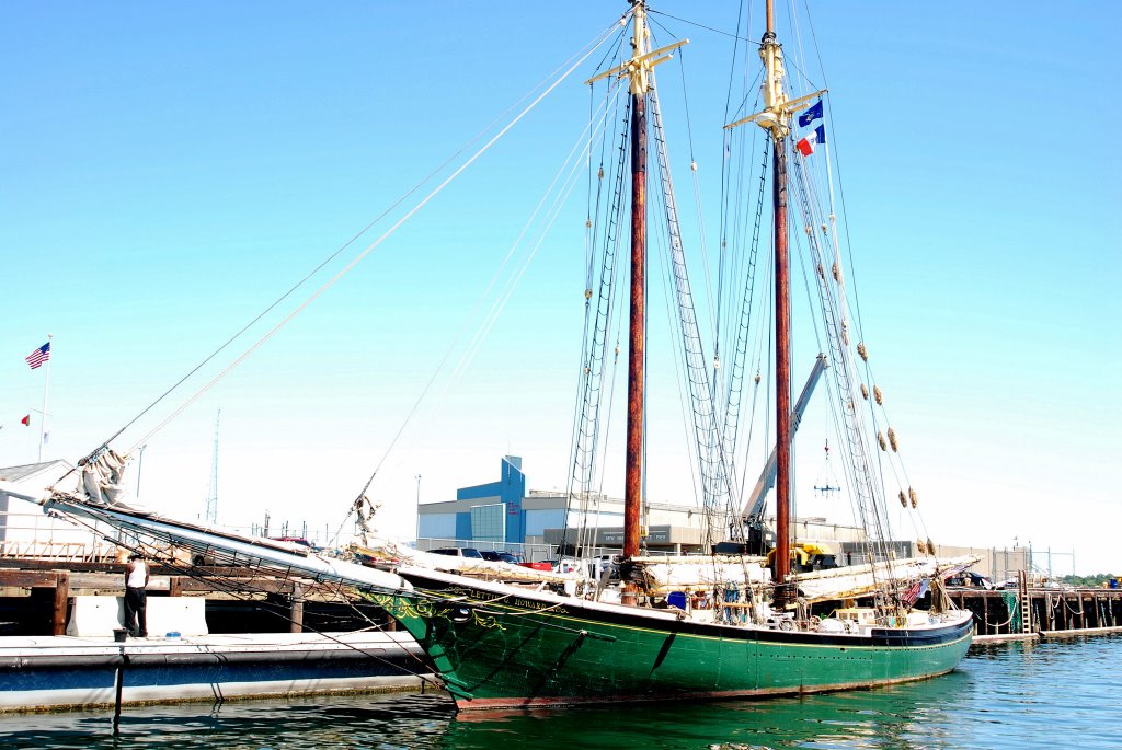 The Lettie G. Howard during a 2008 visit to New Bedford, MA.