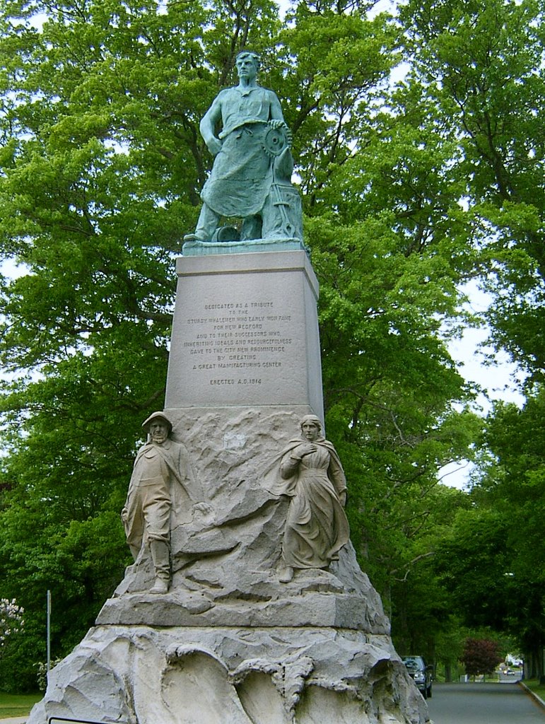 Whaling Memorial at Buttonwood Park