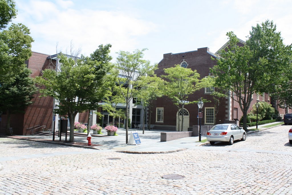 NEW ENGLAND WHALING MUSEUM