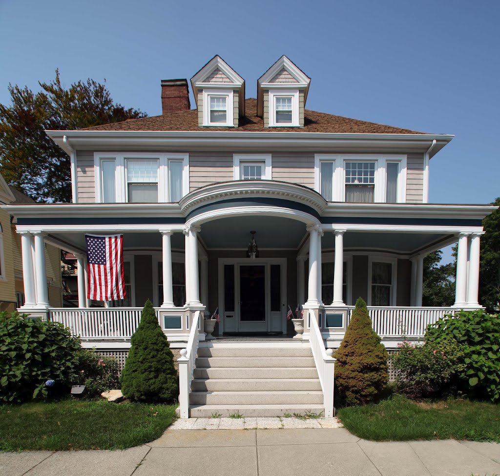 29 Arnold Place, New Bedford, MA