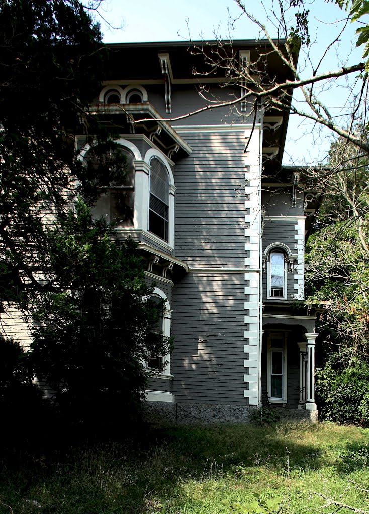 139 Cottage St., New Bedford, MA