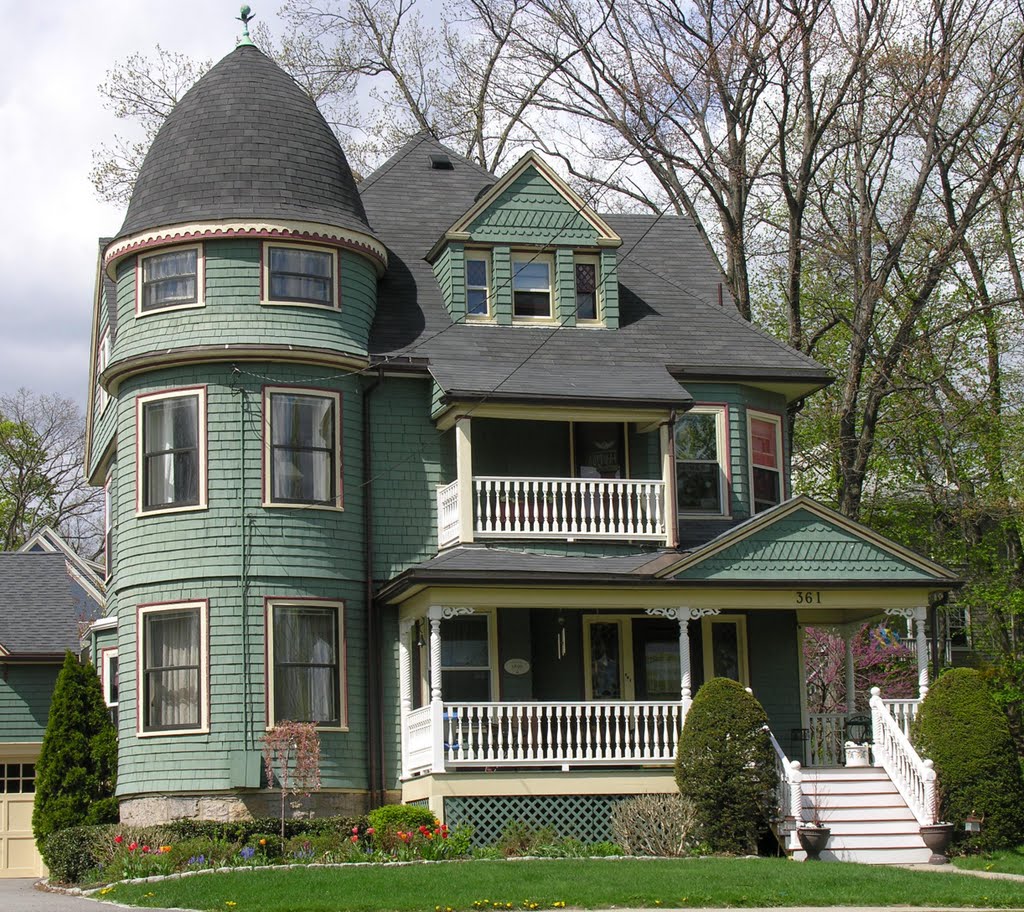 Newton, Queen Anne Style, 1896