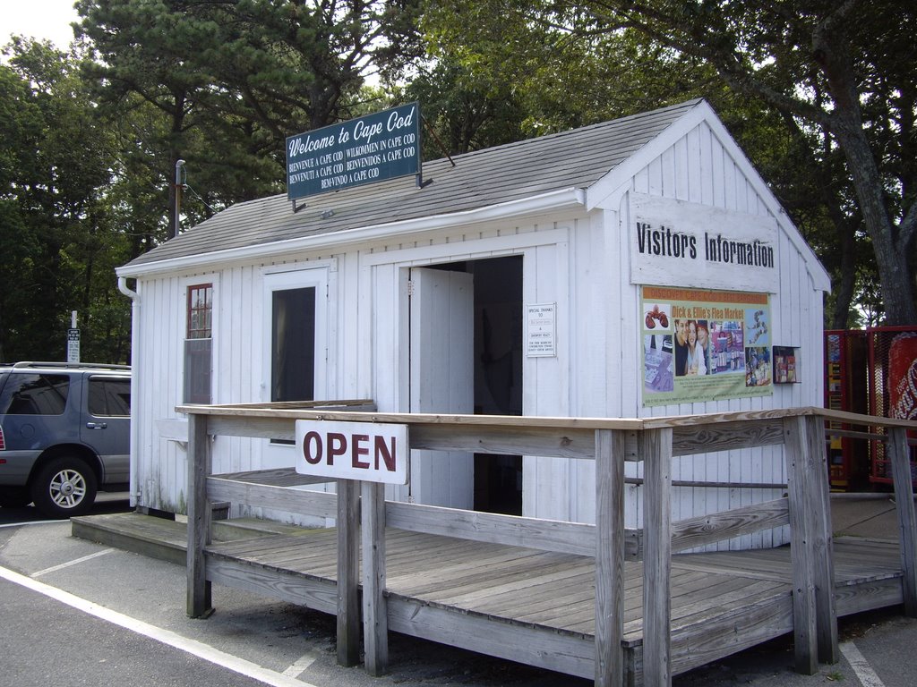 Welcome to Cape Cod on 6 Road