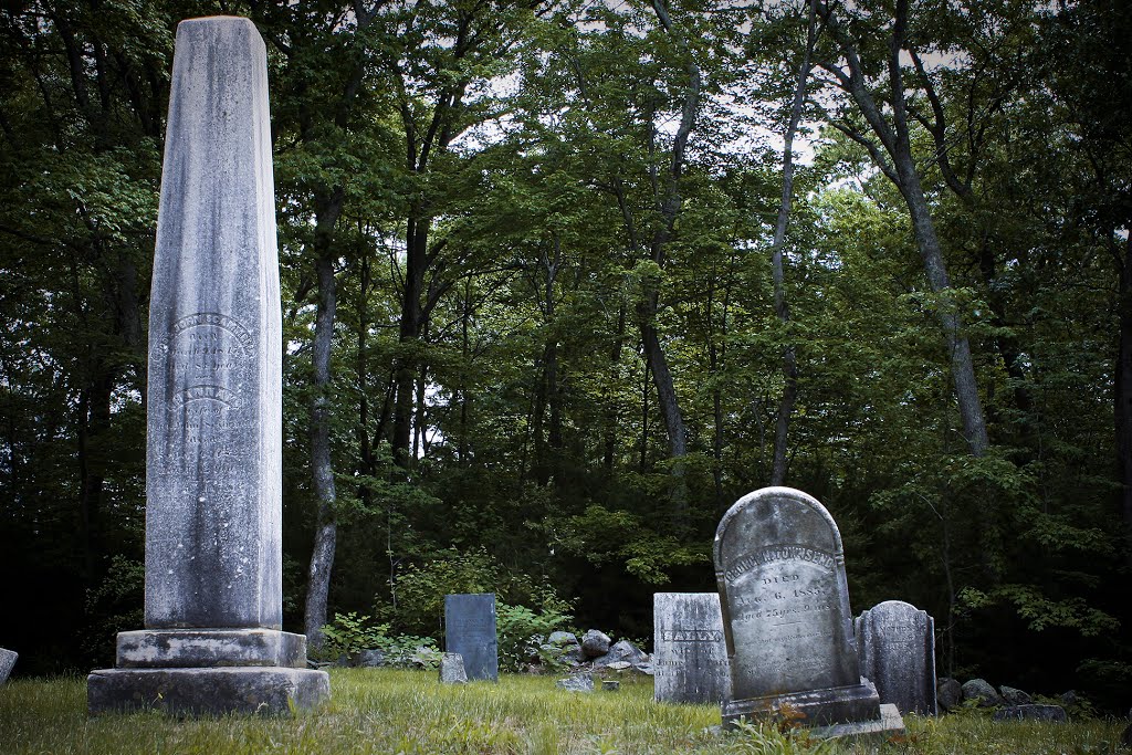 Gravestones in Hartford Ave. Cemetery in Bellingham, MA
