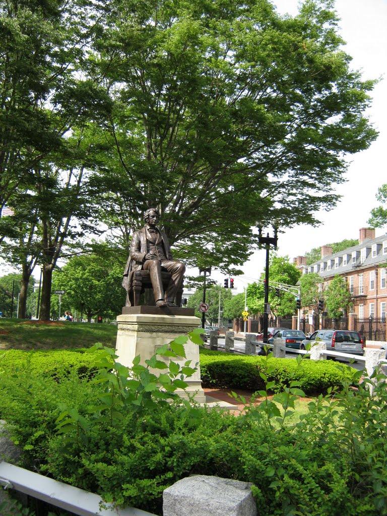 Sculpture in John Harvard University Campus