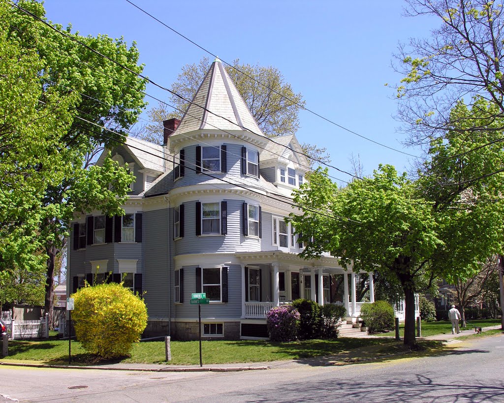 Newton Corner Victorian, Colonial Revival, 1890s-1900s