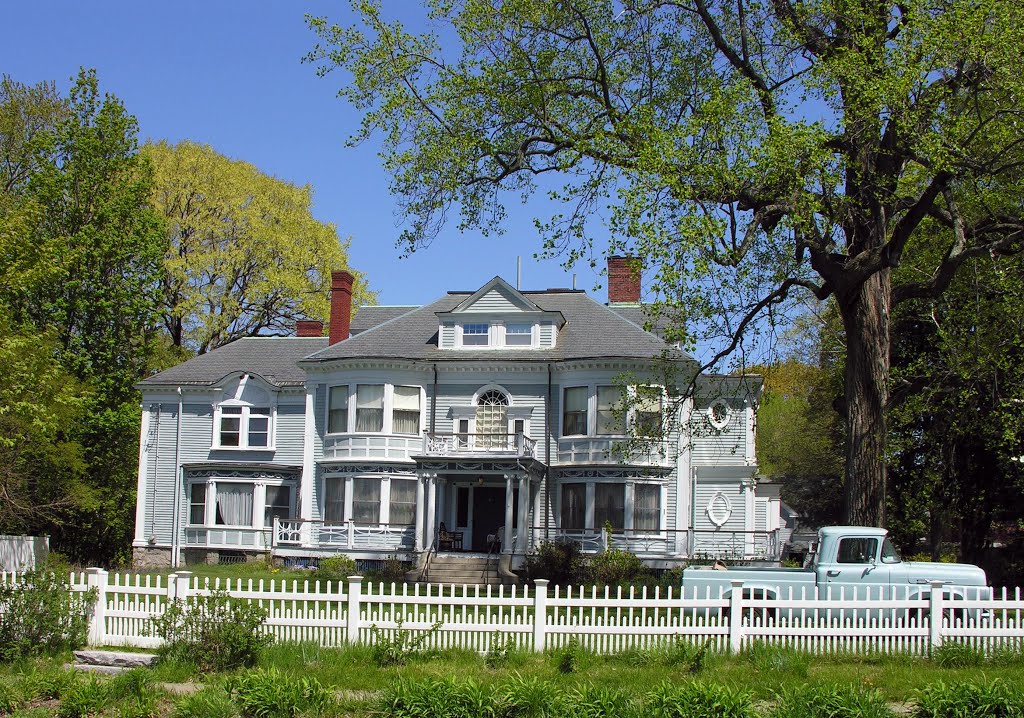 Newton Corner Victorian, Colonial Revival, 1890s-1900s
