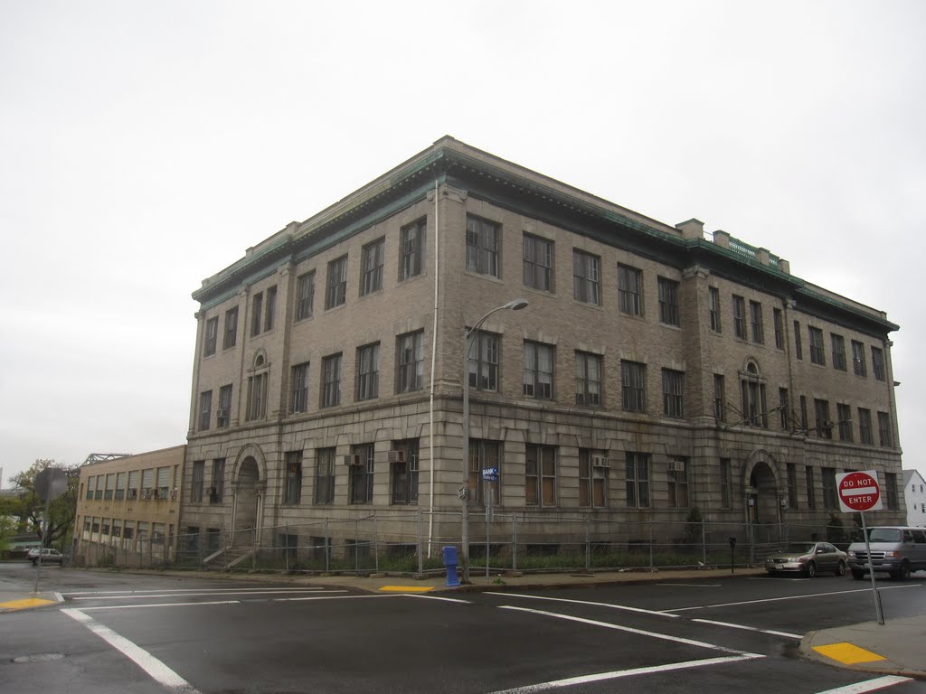 Fall River: Former Bradford Durfee College of Technology