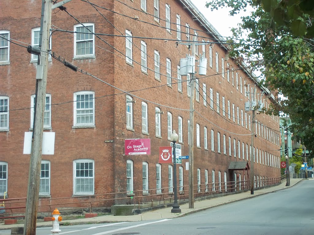 Anawan Street
