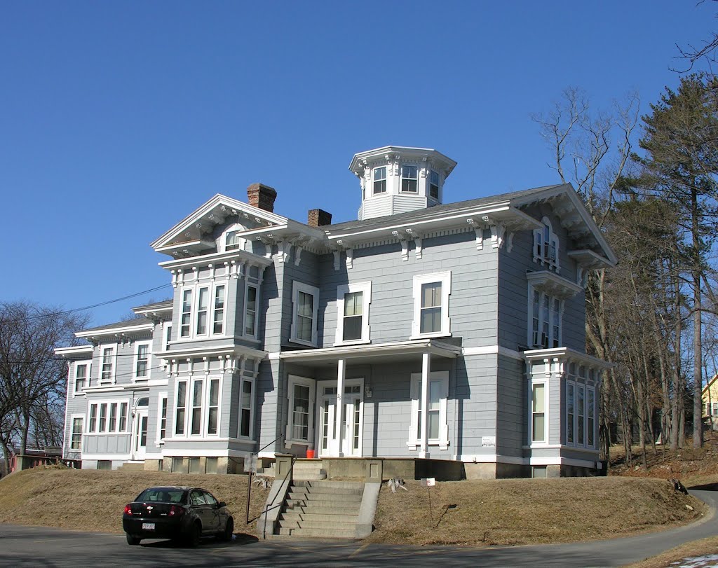 Italianate Style House, Downtown Framingham