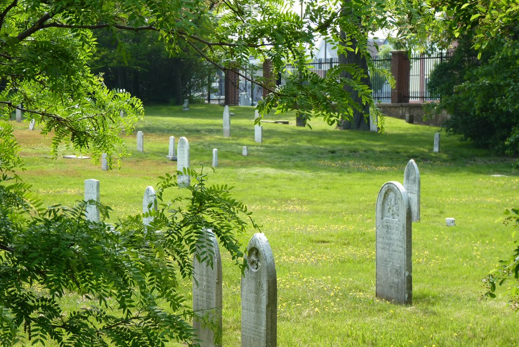 Old Burial Ground | The Bennington Street Cemetery in East Boston
