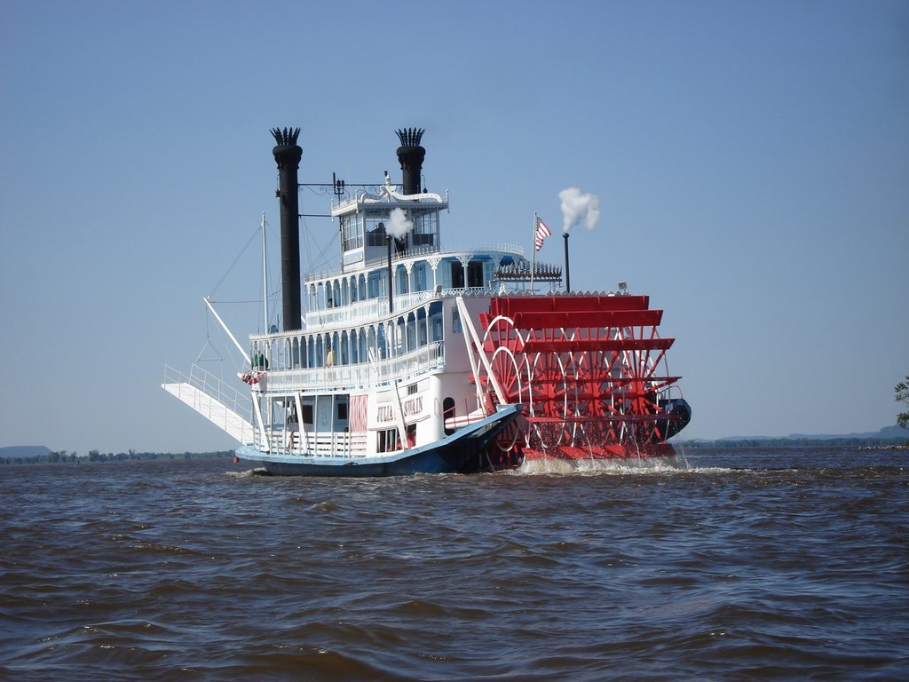 Steam Boat on the Big River