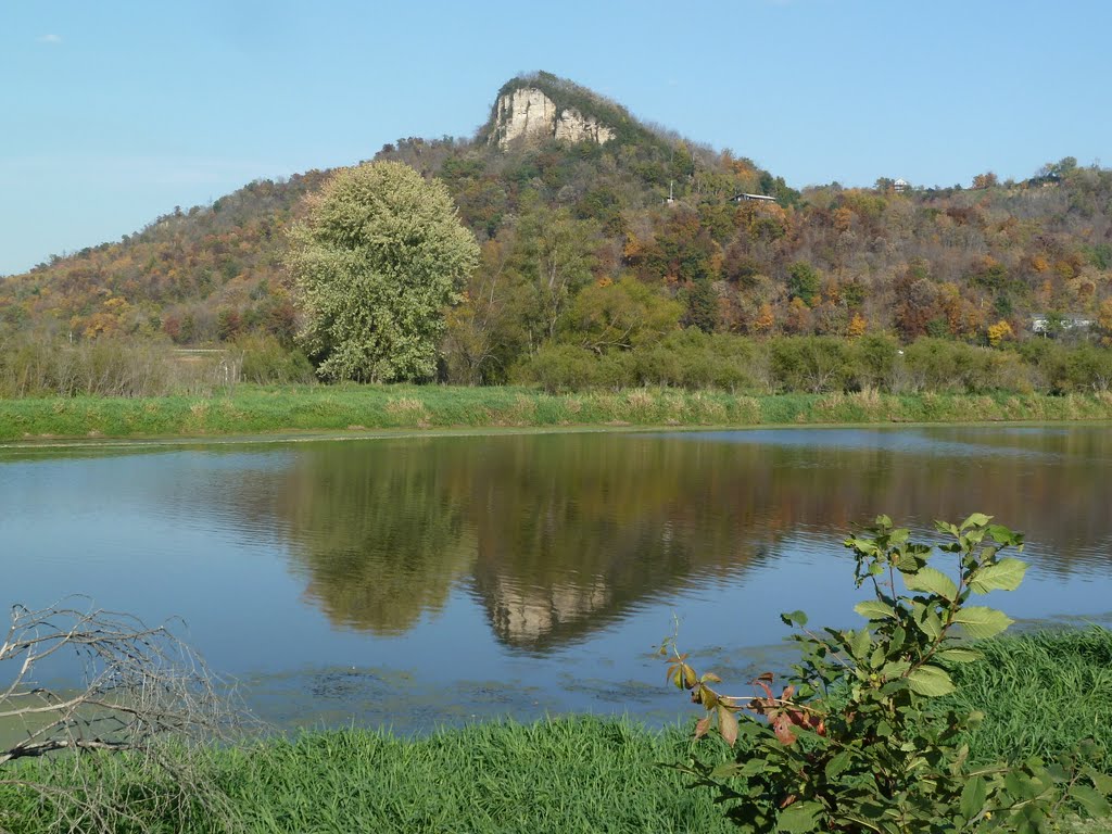 Great River Mississippi Stone Bluff