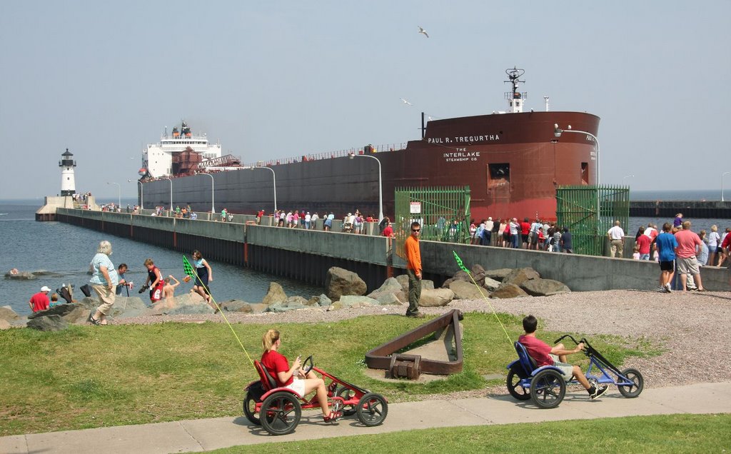 Duluth - A ship arriving in the Canal