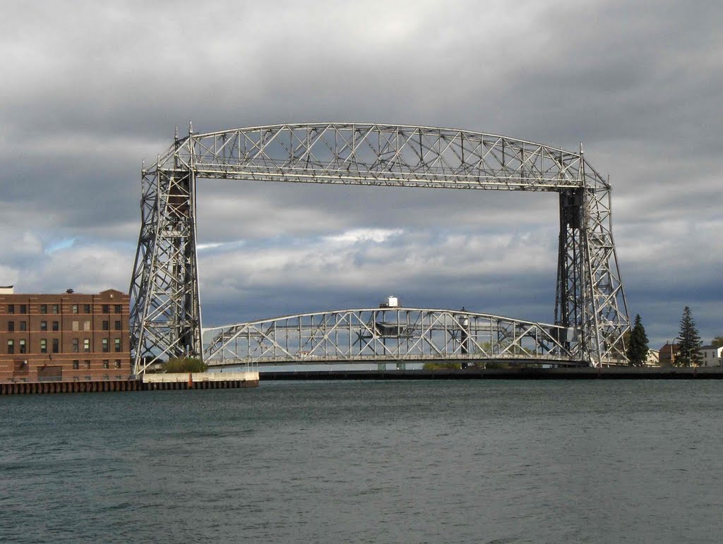 Aerial Lift Bridge, GLCT