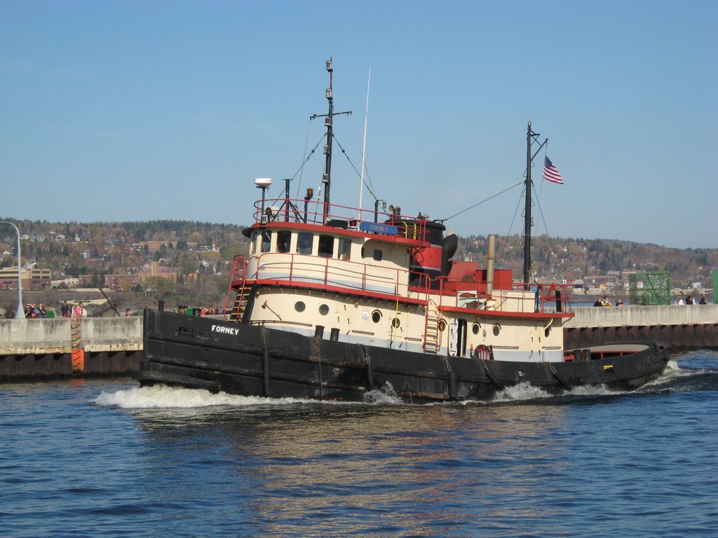 Tug Boat in Duluth