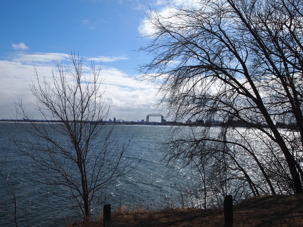 Lief Erikson Park, Duluth Lift Bridge
