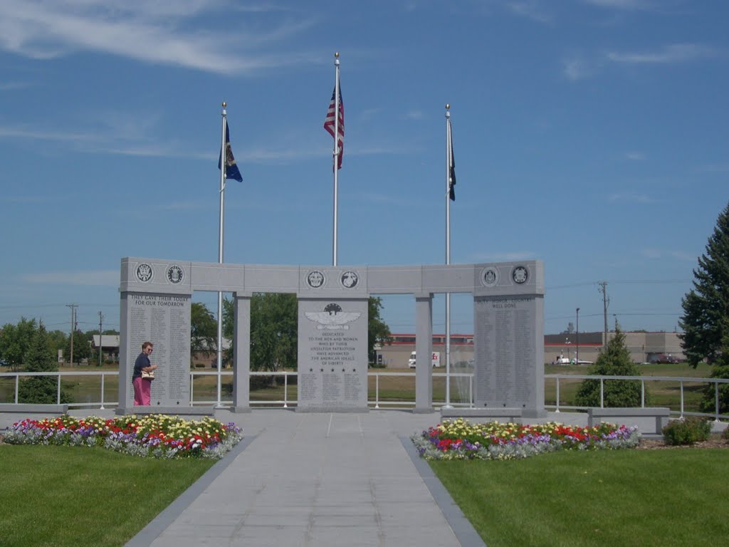 Veterans Memorial, Glen Haven Memorial Garden Cemetry,