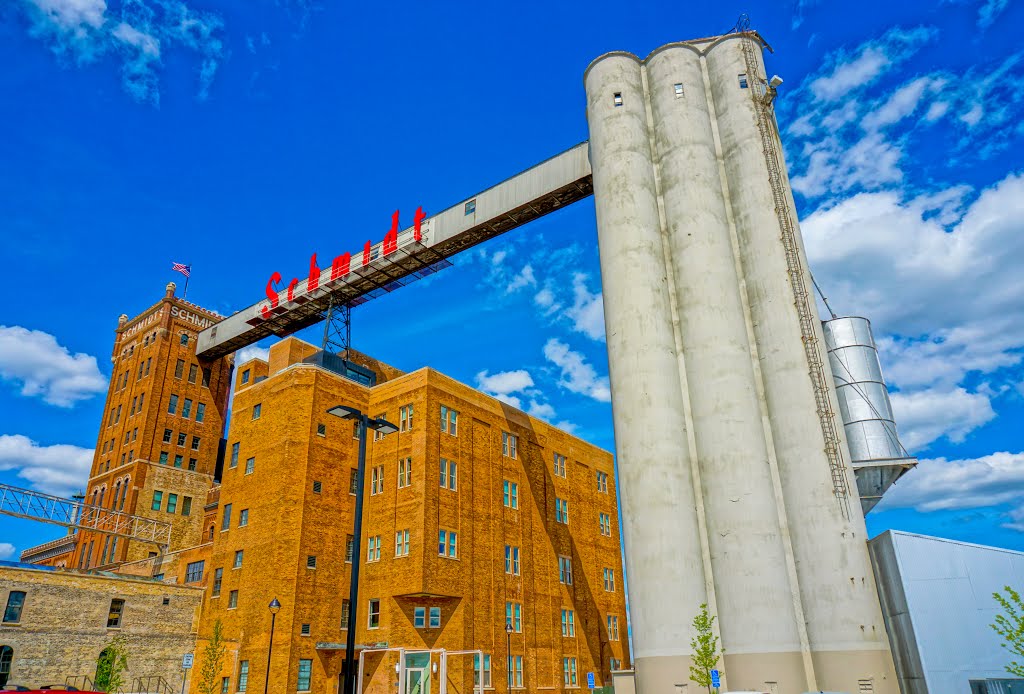 SCHMIDTS BREWERY ARTIST CONDOS
