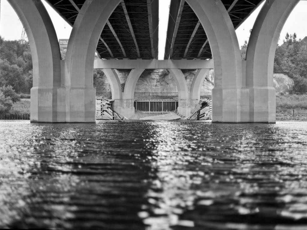 Underneath35E
