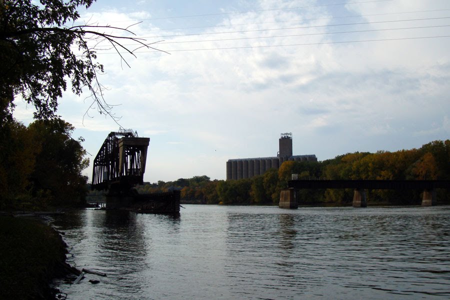 Lilydale Swing Bridge