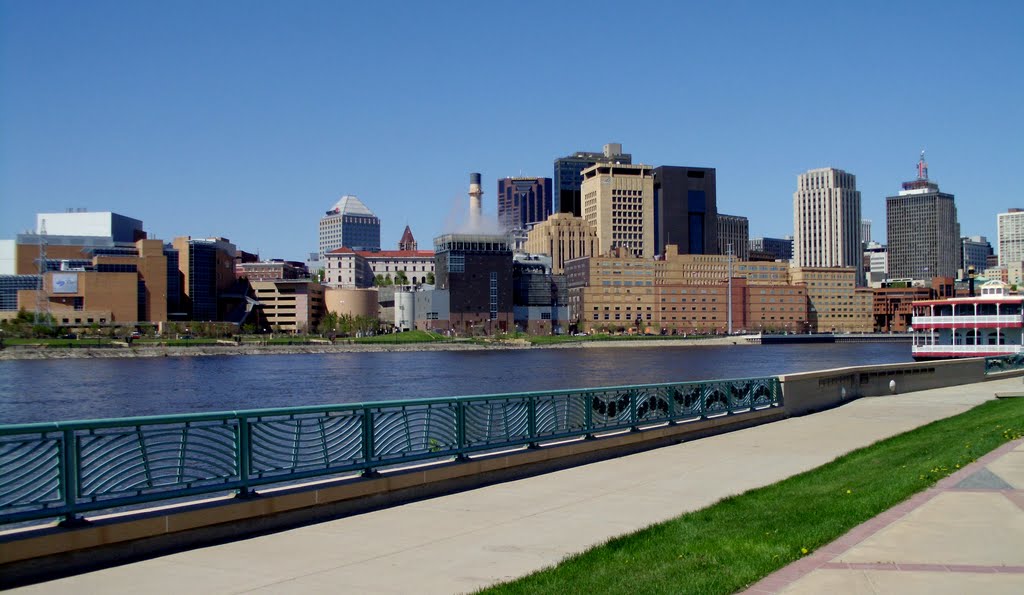 At the Mississippi River in St. Paul, Minnesota