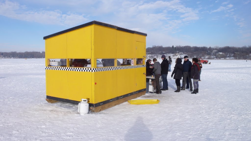 Art Car Taxi Stand
