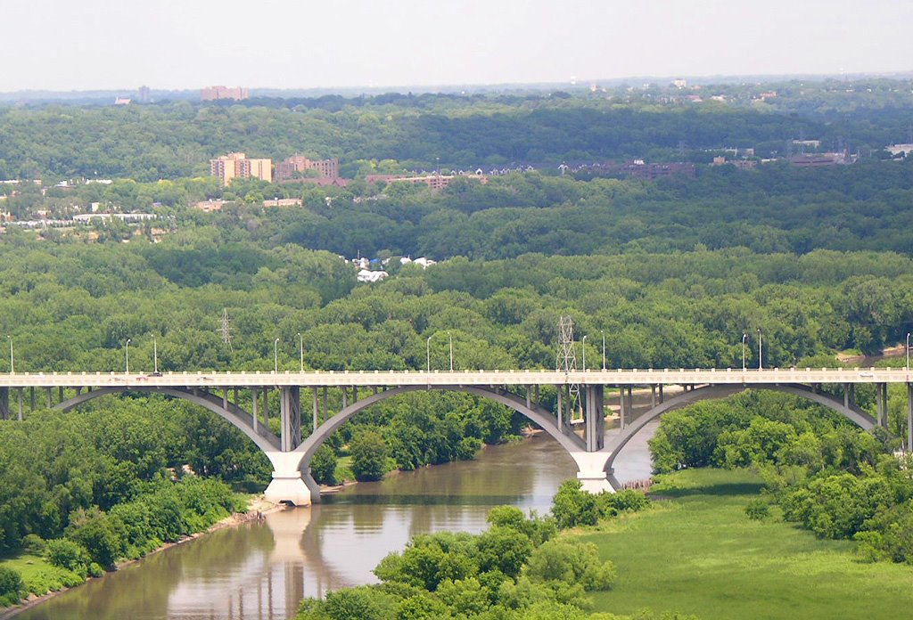 Minneapolis - Grandpas Concrete Bridge