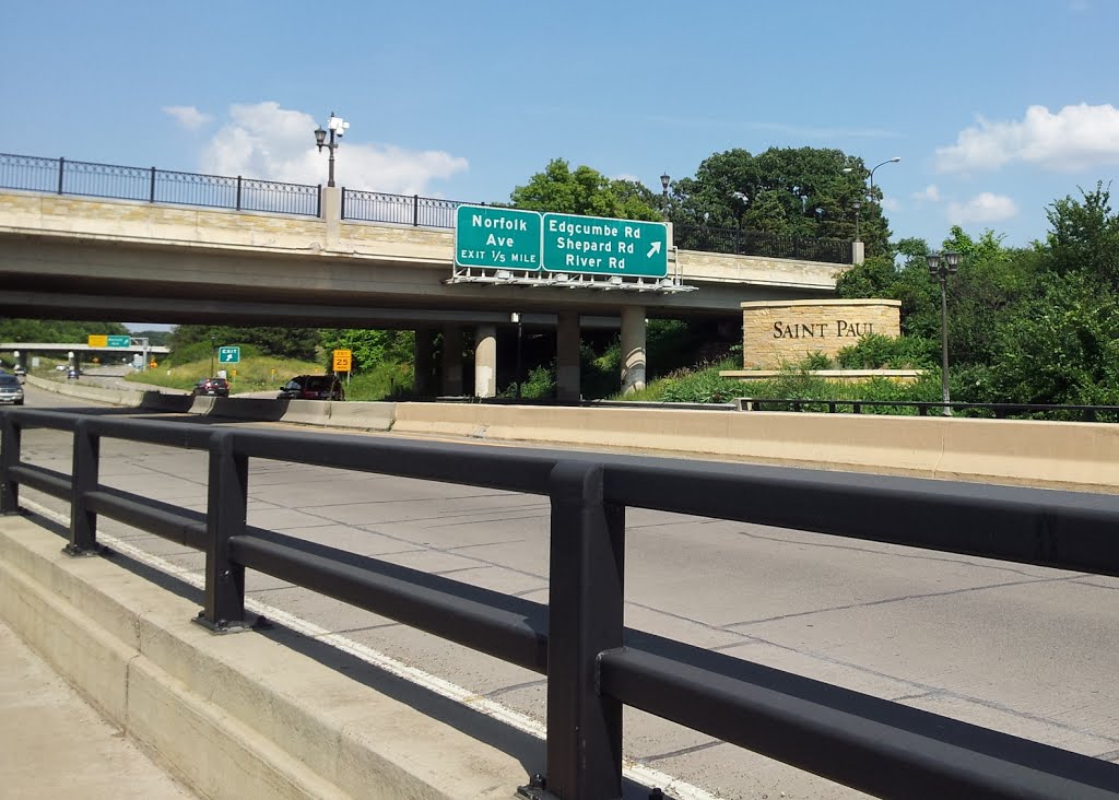 Hwy 5 - St Paul, MN