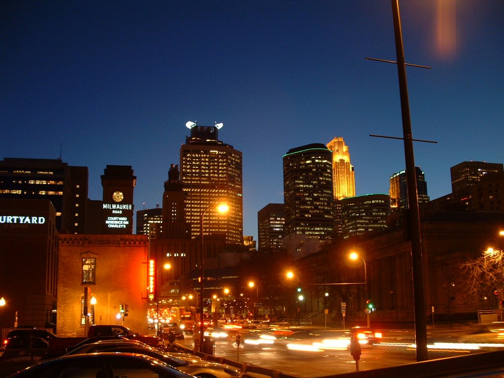 Minneapolis by Night! - Dan Aquino