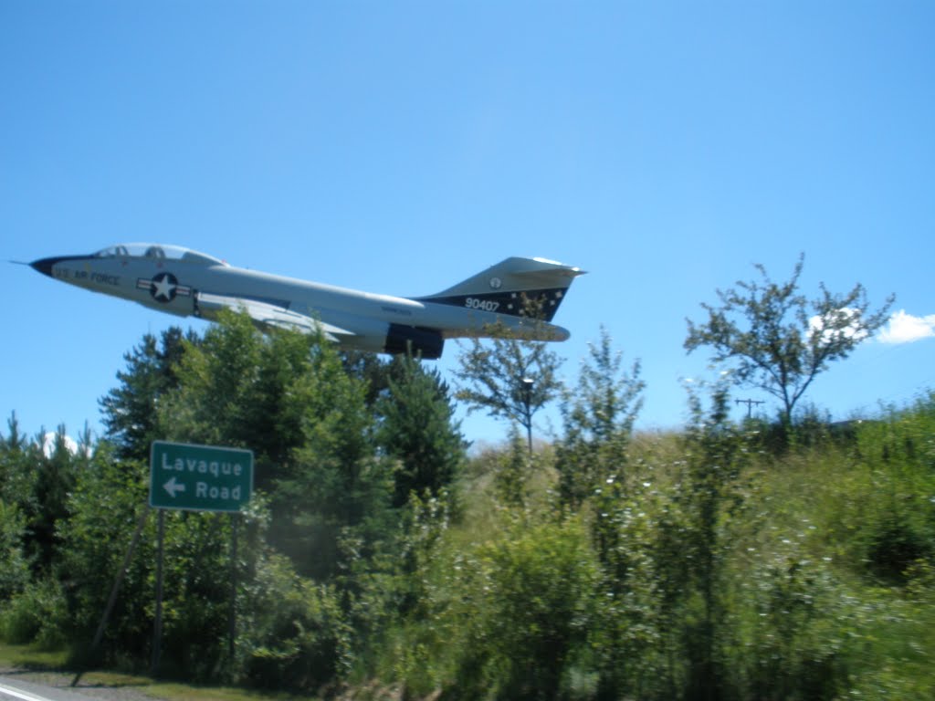 Plane flying very low!