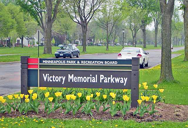 Victory Memorial Parkway